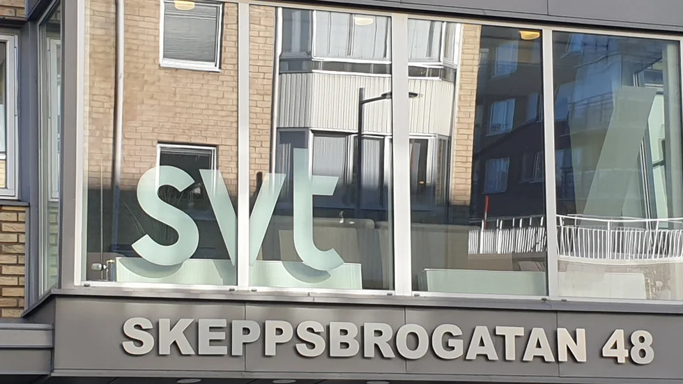 SVT borde utöka de lokala nyheterna och göra huvudsändningen 18.30 åtminstone en halvtimme lång, skriver insändarskribenten Carl-Christian Frunck.