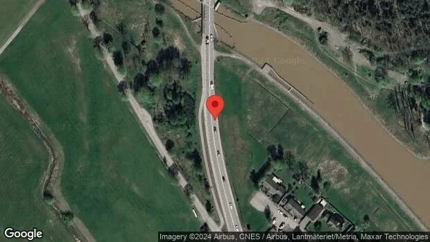 Olycka med flera fordon på E22