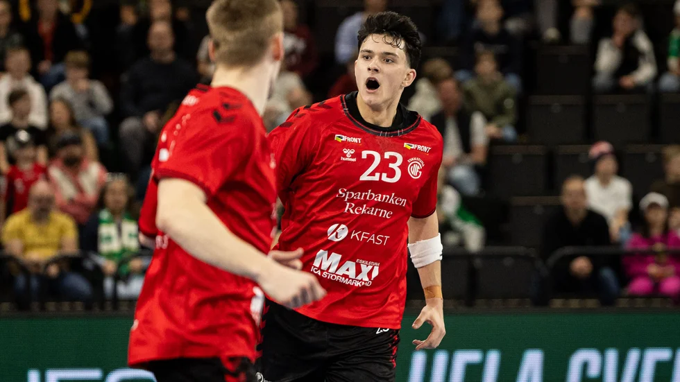 Nikola Roganovic gjorde en strålande andra halvlek men storsjärnan åkte på en skada.