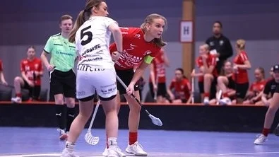 Elsa Loklint och lagkompisarna i Storvreta Ungdoms division I-lag går miste om kvalspelet till allsvenskan.