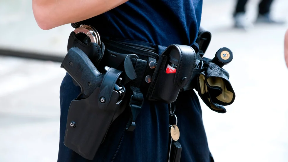 Polisens gamla tjänstevapen ska förstöras när nya införs. Arkivbild.