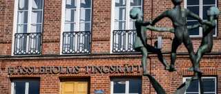 Gravid döms för sexutnyttjande av tonåring