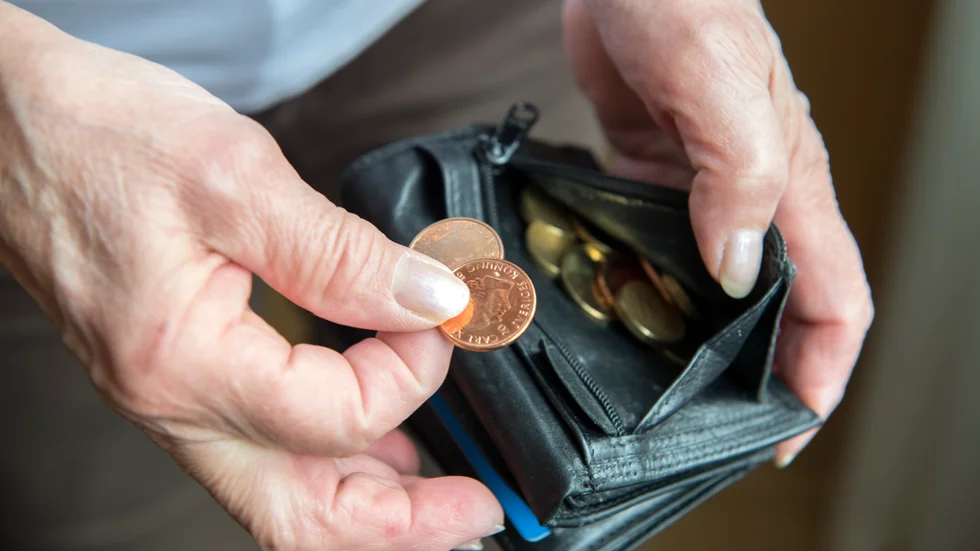 Pensioner och bostadstillägg borde följa löneutveckling och hyreshöjningar, anser "Fattigpensionären".
