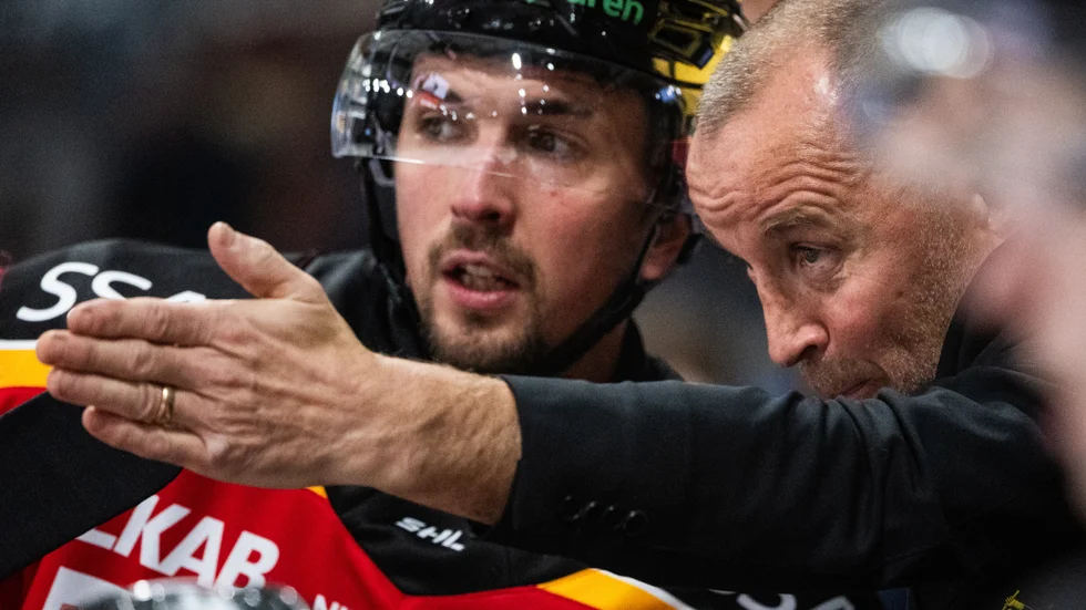 "Det går att bidra på andra sätt än genom att göra mål och assist och "Bulan" har sagt att han känner att han kan lita på mig och att jag bara ska fortsätta spela som jag har gjort", säger Eetu Koivistoinen.