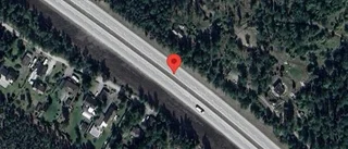 Trasig lastbil stör trafiken på E18