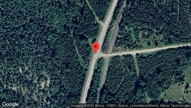 Stopp på väg 900 efter singelolycka