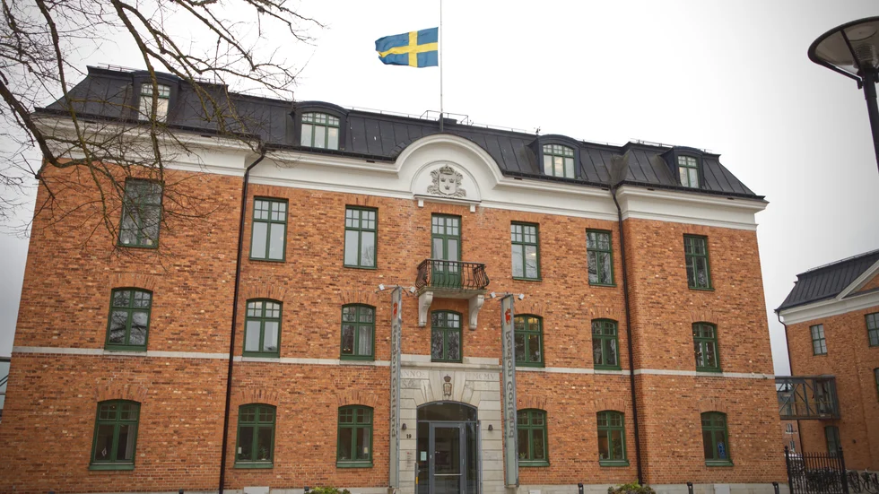 ”Medarbetare i Region Gotland ska ha möjlighet till goda arbetsvillkor, en god löneutveckling och tillräckligt många arbetskamrater”, skriver regionråden (S).