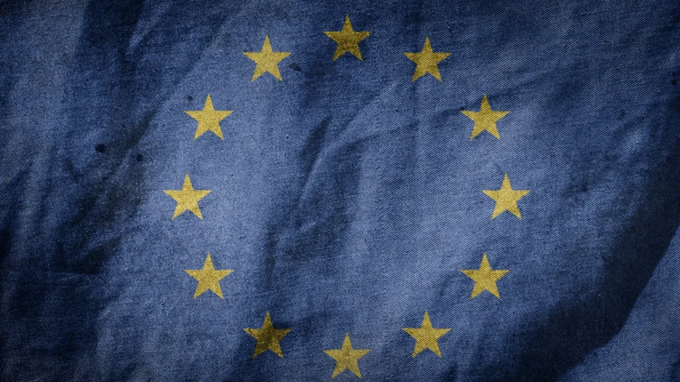 EU fokuserar alldeles för mycket på Europa-delen och för lite på medlemsländerna.
