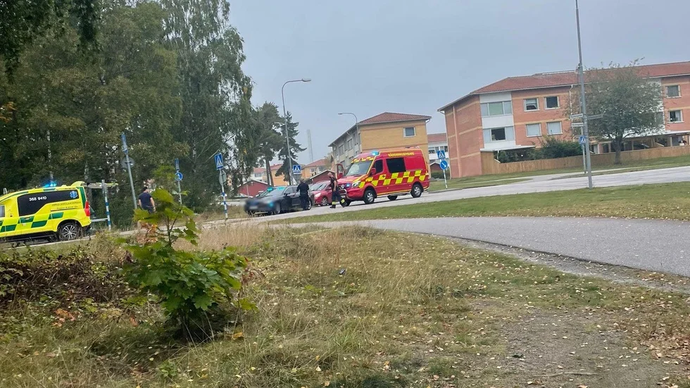 En cyklist har blivit påkörd i korsningen Skyttegatan Markörgatan i Västervik. 