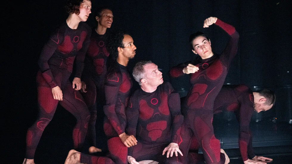 "On earth I'm done: Islands" spelas bland annat i Umeå, Stockholm, Malmö och Kungsbacka.