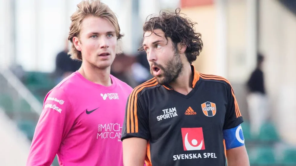 Bittert, IFK Lidingös målvakt Jacob Zetterström kunde glädja sig åt tre poäng. FC Gutes Marcus Nobell var inte helt nöjd med resultatet.