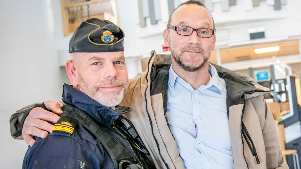 Tom Leveau och Johan Johnsson som hjälpte till att rädda hans liv.