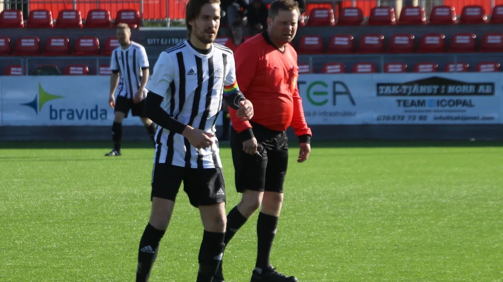 Jens Jonsson prickade in Munksunds 2-1-mål i bortapremiären mot Alvik