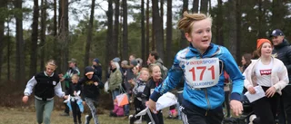 Glädjen och leken i centrum: Massor med bilder från orienteringsklassikern