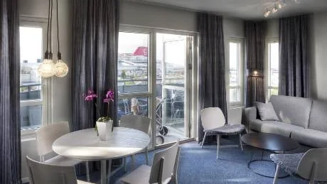 Hotellsvit i Visby hamnhotell.