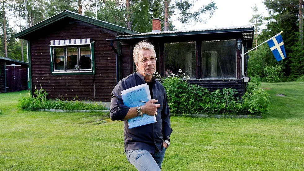 Villapriser. Fastighetsmäklaren Lars-Åke Källhammer konstaterar att det är de attraktiva lägena som gäller.