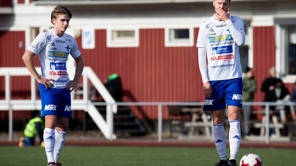 Tungt. IFK Luleå blev överkörda på hemmaplan under söndagen. Assyriska vann med hela 4–1.