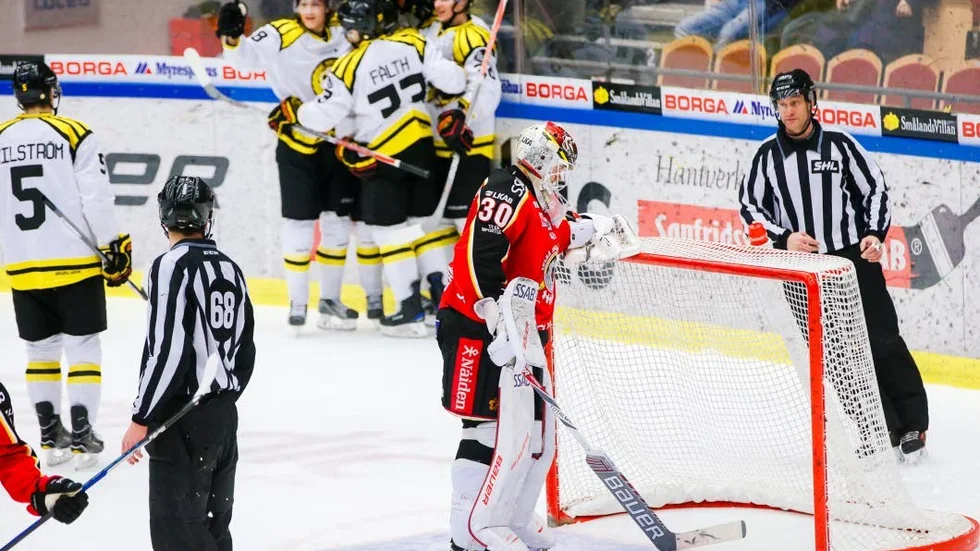 Tungt. Luleå Hockey tappade greppet – igen. "Vi fortsätter att pissa bort matcher", säger Bill Sweatt.