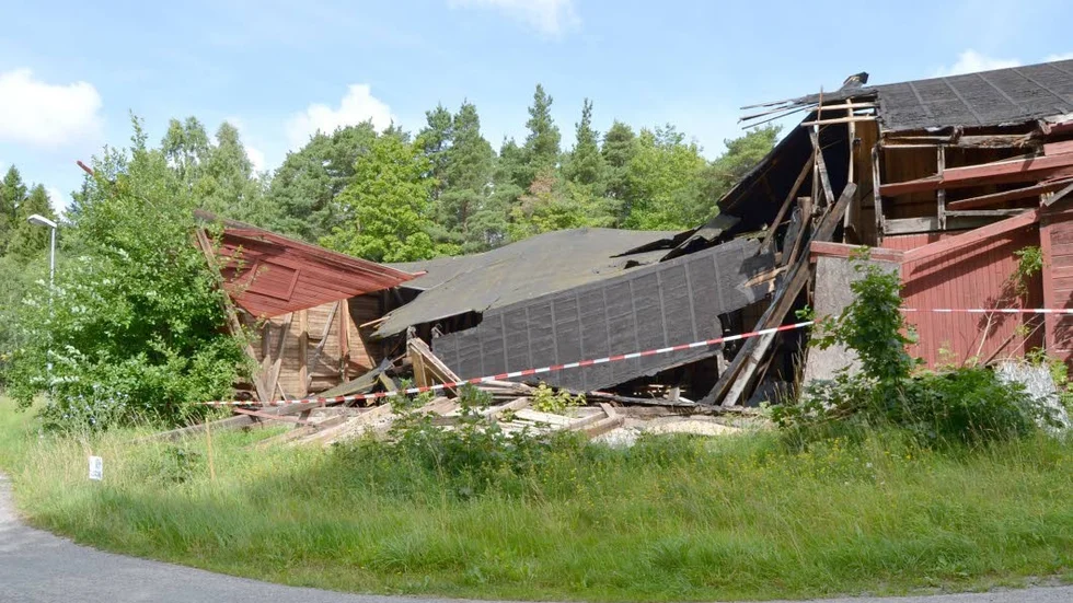 Grannar är oroliga att någon ska komma till skada.