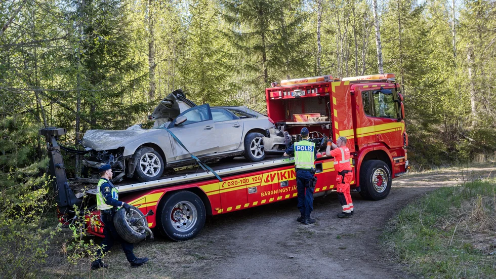 Fyra unga män omkom när bilen de färdades i kraschade av vägen i hög hastighet. Den kvinnliga föraren skadades svårt men överlevde. Arkivbild.