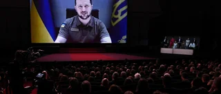 Zelenskyj inledde med videohälsning i Cannes
