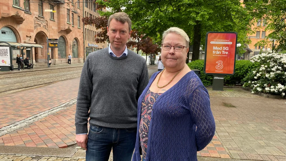 Kommunstyrelsens ordförande Olle Vikmång (S) och Mia Sköld (MP) presenterar sin sista budgetöverenskommelse, för budgeten för 2023, innan valet i höst.