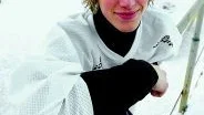 Foto: ÅKE NILSSON, SmT 19-årige jättelöftet Viktor Lindqvist från Nässjö IF har skrivit på för Tjust Bandy.