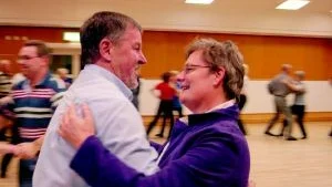 Folkdansåret i Gamleby avslutades med Garpedansarnas samdans