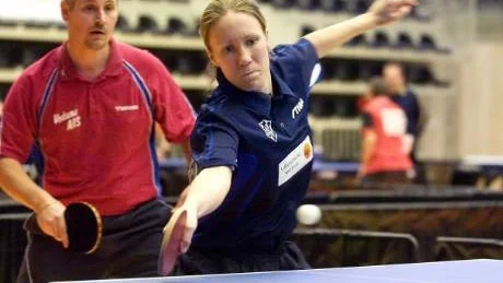Valdemarsvikstjejen Lena Engstrand tog hem guldet i mixed 30 efter vinst över paret John Nilsson (Norco.)/Helena Johansson. "Jag har vilat mig i form" kommenterade hon.