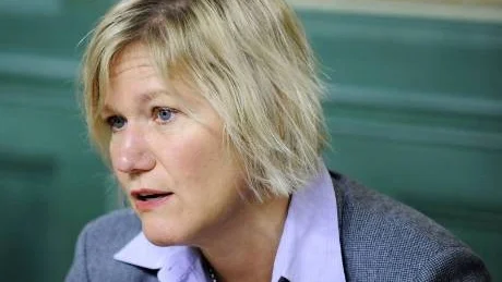 Socialförsäkringsminister Cristina Husmark Pehrsson (M) har inte råd att komma tomhänt till den särskilda riksdagsdebatten om Försäkringskassan, enligt Widar Andersson. Foto: Scanpix