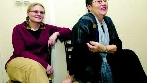 Caroline Gustavsson och mamma Ingrid Johansson arbetar med Viktklubben. De stöder och berömmer, ger tips och råd till överviktiga om hur de kan gå ned i vikt - och hålla vikten.
FOTO: ROBERT SVENSSON