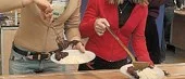 De tar vägen österut