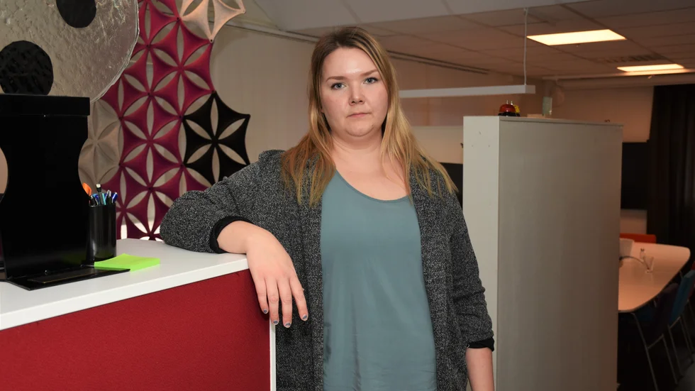 Tone Larsson Smedkvist har varit lärare på Raketskolan men bytte jobb. "Läkaren ville egentligen sjukskriva mig för stress redan i början av andra terminen", berättar hon.