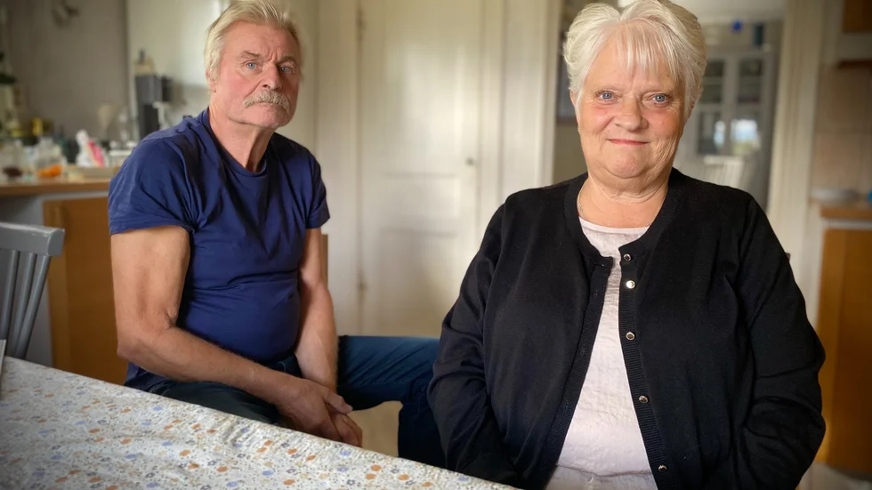 I tisdags slog blixten ner i anslutning till Tommy och Ann-Catrin Wahlströms bostad i Rude Baggetorp. Strömmen fördes via telefonledningen in i huset och orsakade en mindre brand. 