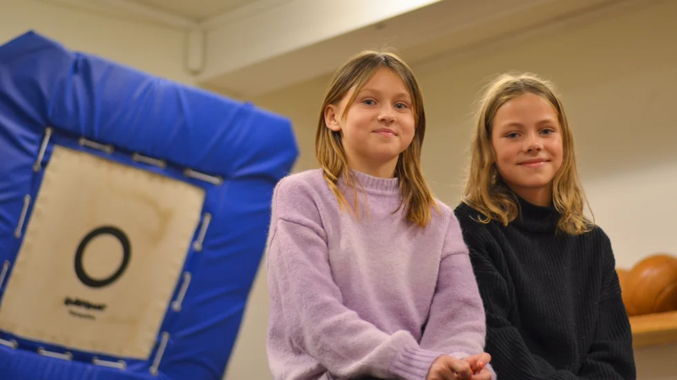 Ellie Braf, 10 år, och Wilja Sand, 11 år, går på gymnastik i Eksjö och tog initiativ till att starta en grupp för lågstadiebarn i Mariannelund.