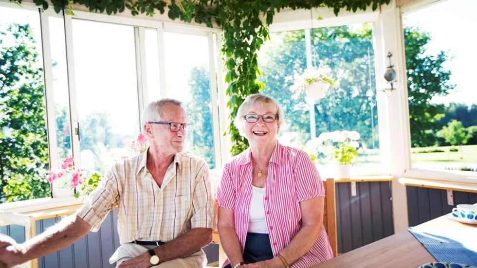 "Vi har hela tiden känt att vi har tyckt om varandra och älskat varandra. Vi har känt oss trygga i den här gemenskapen." säger Evy Jonsson om hennes och maken Lars-Erik Jonssons långa äktenskap.