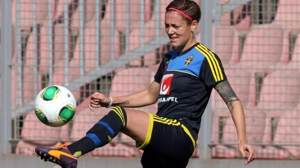 Fotbollsspelaren Therese Sjögran fick på måndagens fotbollsgala uppleva hur hon osynliggjordes av Svenska fotbollsförbundet.