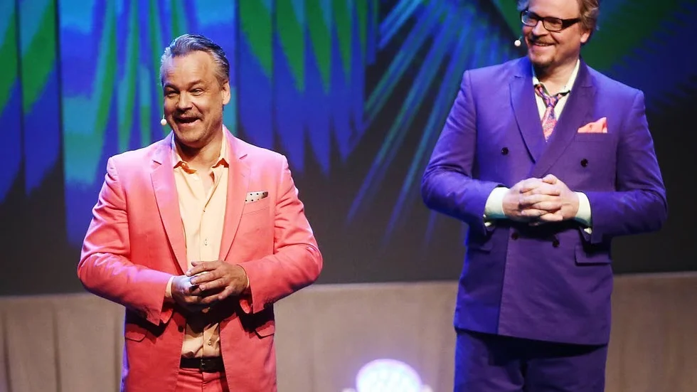 Hysteriskt roliga duon Henrik Schyffert och Fredrik Lindström gästade Norrköping igår.