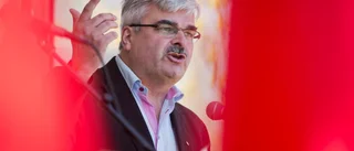 Boken om Håkan Juholt blir pjäs