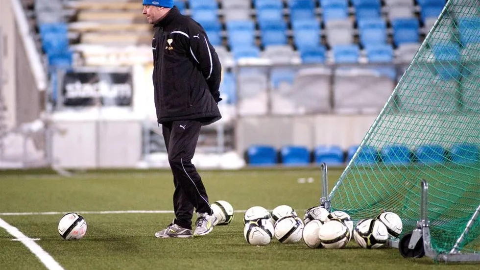 Robert Hagert var inte nöjd med domarinsatsen mot Kristianstad.