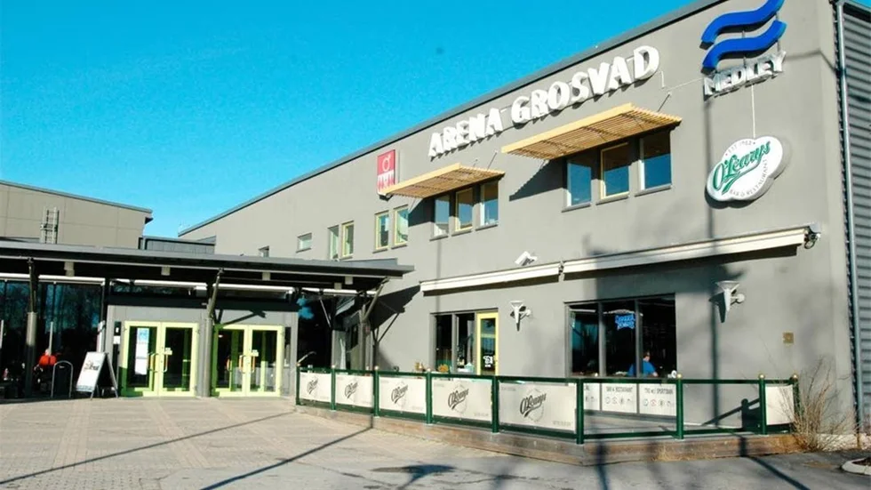 Vid Arena Grosvad ska kommunens första konstgräsplan anläggas. Nu undersöker Vallonbygden hur man på bästa sätt ska värma upp den.