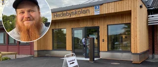 Lugn valdag utan flaskhalsar för Trosabor – men svårt att välja parti: "Det finns för många frågor"