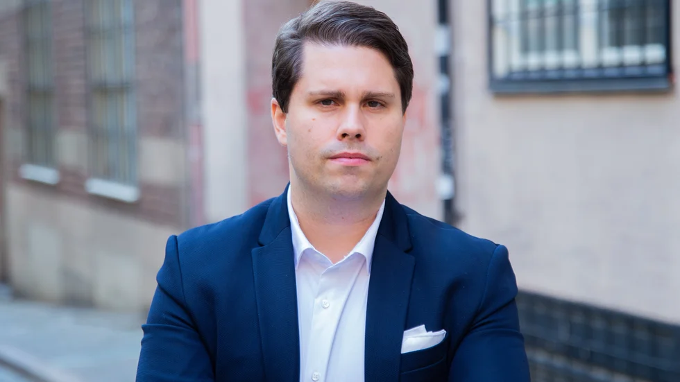 Nicklas Andersson, sparekonom på Montrose, uppmanar alla småsparare att ha is i magen trots alla utspel från Vita Huset som får börserna att backa.