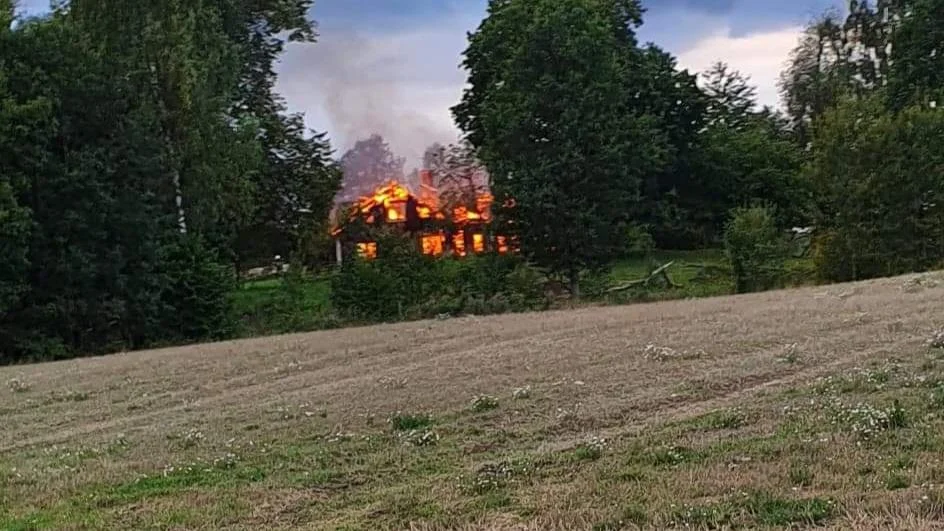 Brand utanför Tjällmo. 