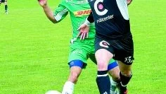 Jerry Karlsson Eneby gjorde en bra match, ändå var det gästande Rynninge som tog hand om de tre poängen. 
Foto: Ola Axman