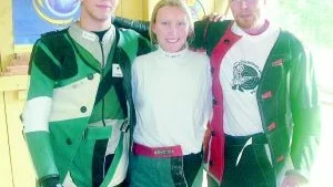 Medaljörerna i regionmästerskapet på korthåll, Rasmus Eriksson, Figeholm, Pernilla Diddilié, Krokek, och Fredrik Karlsson, Jönköping. 		Foto: Olle Pettersson