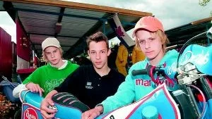 Tre Varg-talanger med siktet inställt på titlar. Sebastian Carlsson, Marcus Andersson och Niklas Häggblad kör till helgen RM i Vetlanda. Om två veckor väntar inofficiella VM i Wawrov, Polen.
Foto: Andreas Skogh