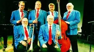 Danska tradjazzbandet Papa Bues Viking Jazzband gästar ikväll Folkets hus i Rejmyre.