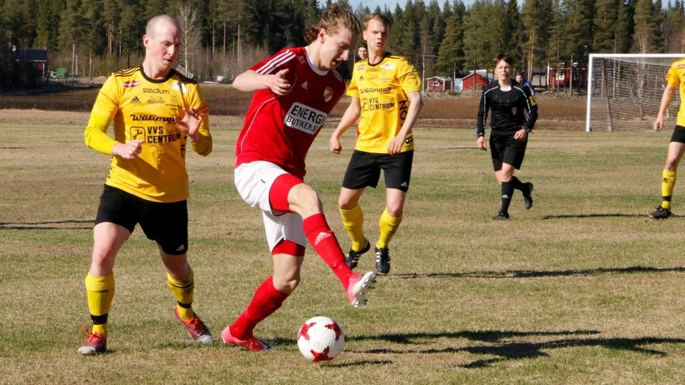 MÅLSKYTT. Isak Olofsson tröstmålade för Hemmingsmark. (arkivbild)