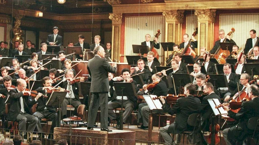 KLASSISKT PÅ TV. Varje nyårsdag visar SVT Wienfilharmonikerna nyårskonsert, vilket upprör Gösta Singstrand som menar att orkestern ägnar sig åt könsdiskriminering av kvinnliga proffsmusiker. (Arkivbild)